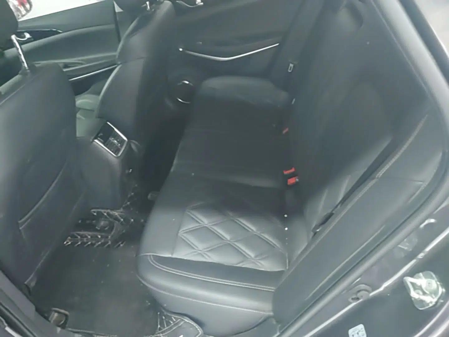 CHANGAN Ruicheng CC 2022 Blue Whale Edition 1.5T DCT Luxury Model — миниатюра 20