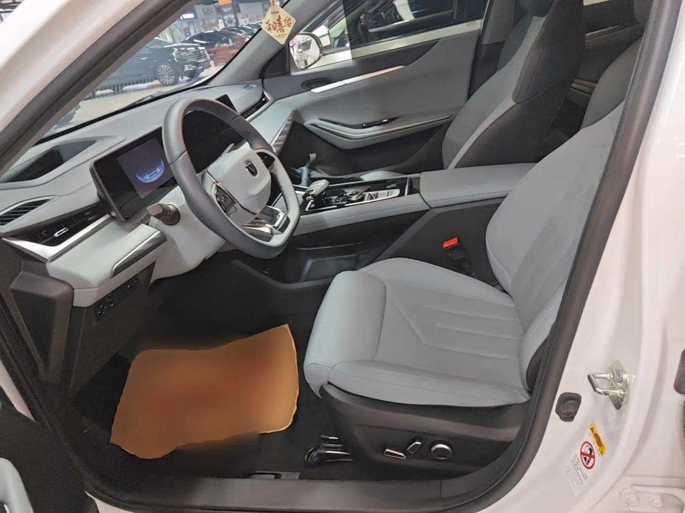 CHANGAN Ruicheng PLUS 2023 1.5T DCT Navigation Edition — миниатюра 18