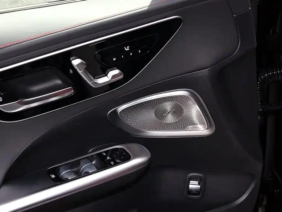 2025 Mercedes-Benz C-Class AMG 43 4MATIC — миниатюра 8
