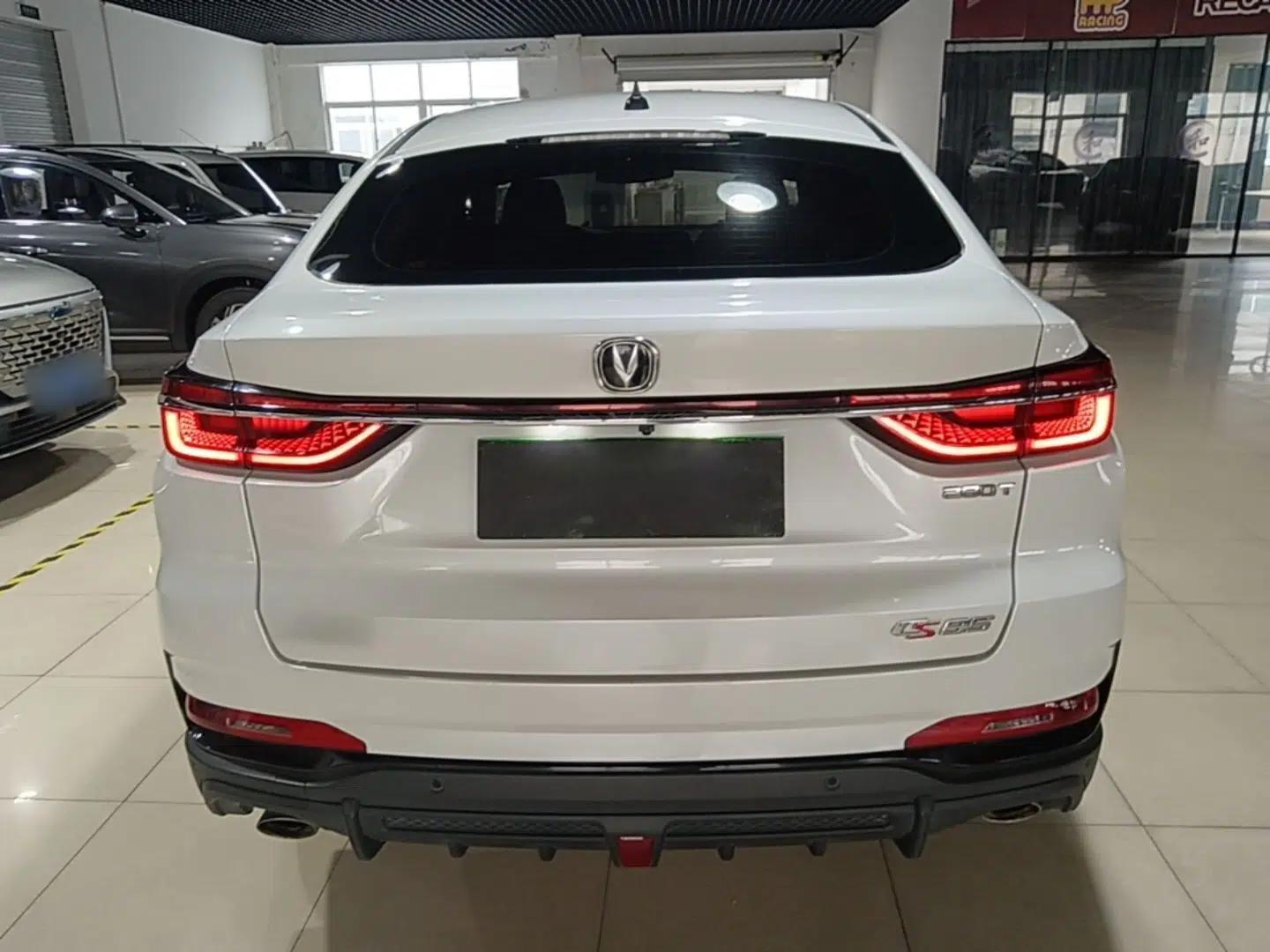 CHANGAN CS85 COUPE 2021 1.5T DCT Luxury Edition — миниатюра 3