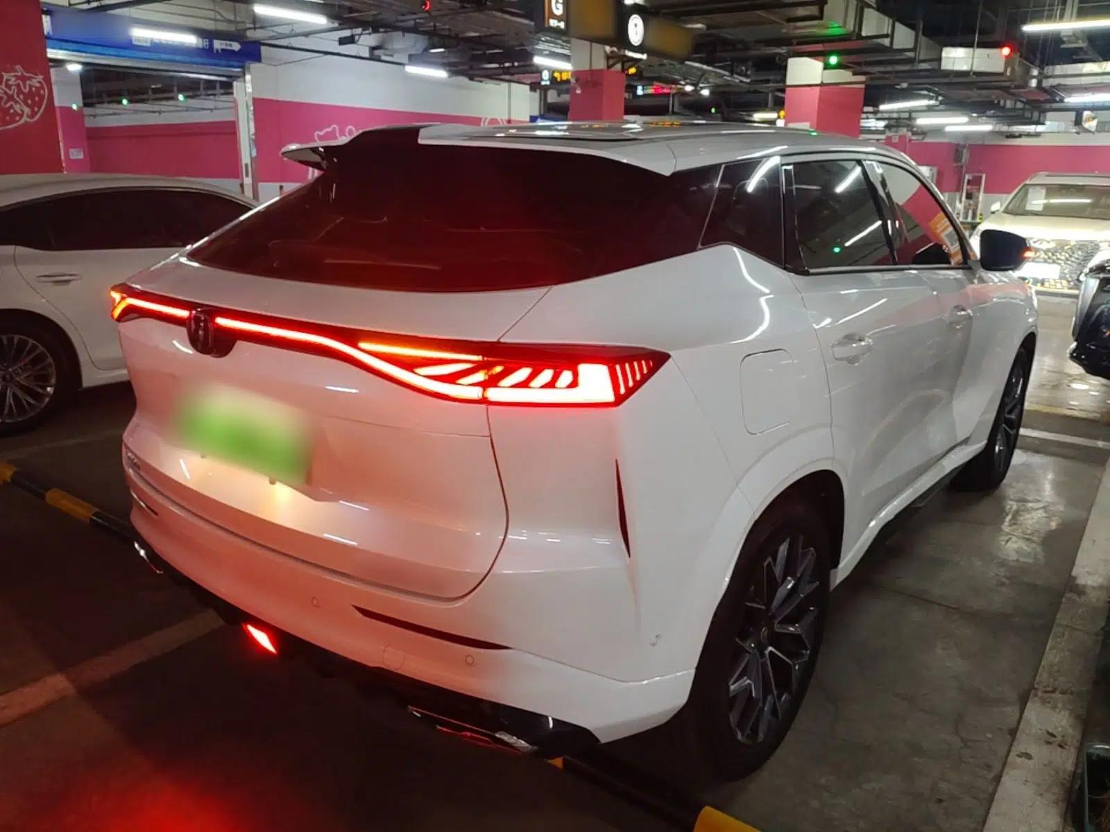CHANGAN UNI-Z New Energy 2024 Blue Whale Smart Electric iDD 125km Excellence Model — миниатюра 6