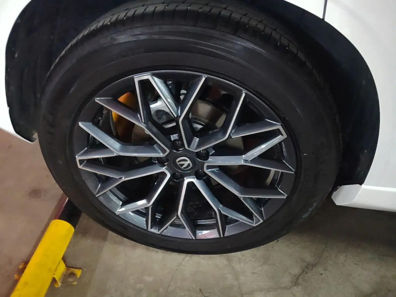 CHANGAN UNI-Z New Energy 2024 Blue Whale Smart Electric iDD 125km Excellence Model — миниатюра 10
