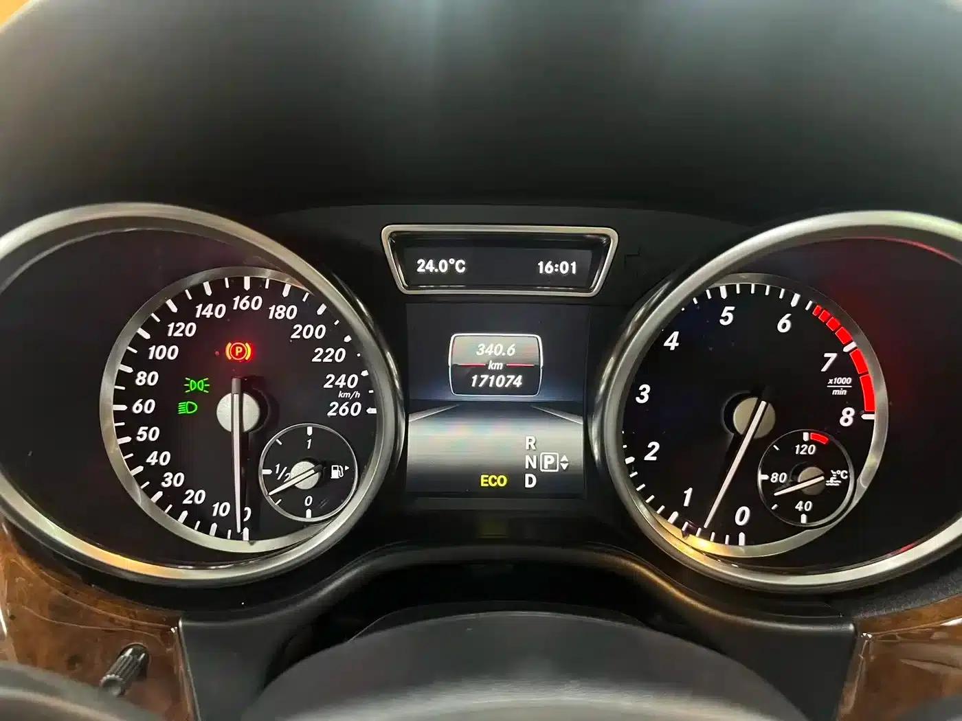Mercedes-Benz M-Class 2014 ML 400 4MATIC Luxury — миниатюра 12