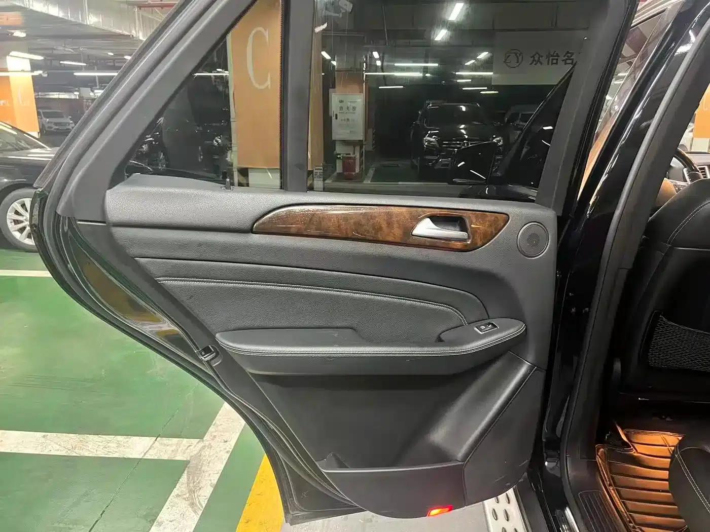 Mercedes-Benz M-Class 2014 ML 400 4MATIC Luxury — миниатюра 16