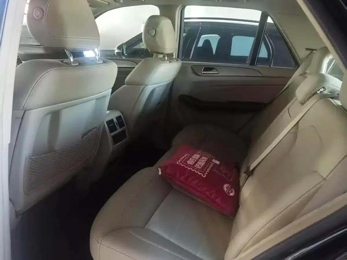 2015 Mercedes-Benz M-Class ML 320 4MATIC — миниатюра 4