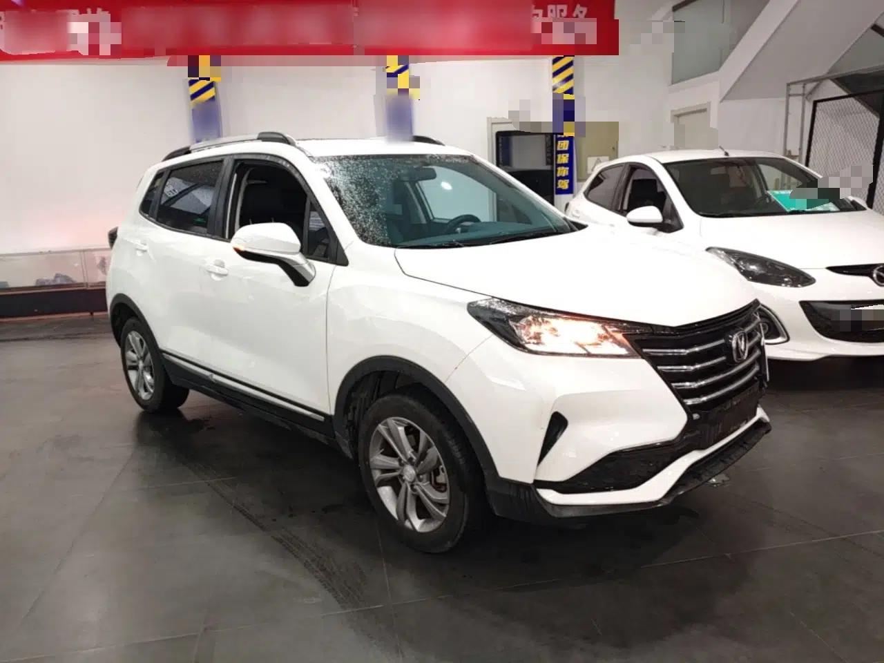 CHANGAN CS15 2021 1.5L Automatic Entry-Level Trim — миниатюра 3