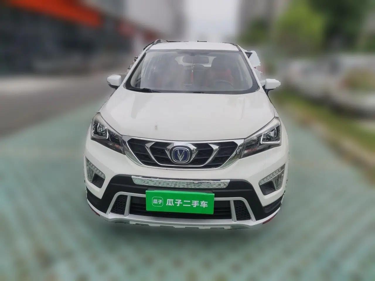 CHANGAN CS15 2016 1.5L Manual Fashion Edition — миниатюра 2
