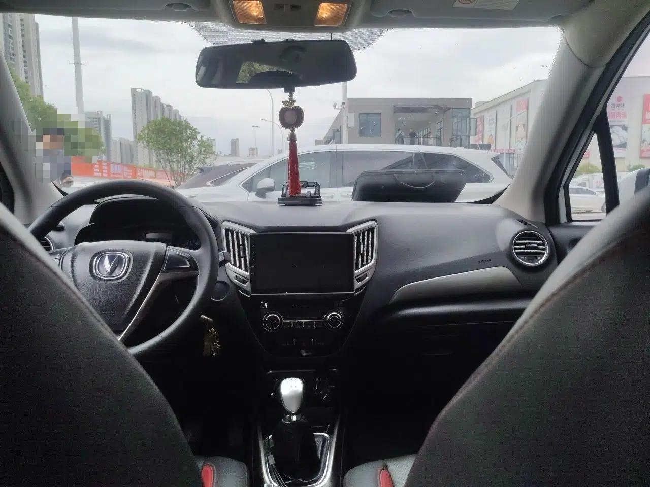 CHANGAN CS15 2016 1.5L Manual Fashion Edition — миниатюра 19