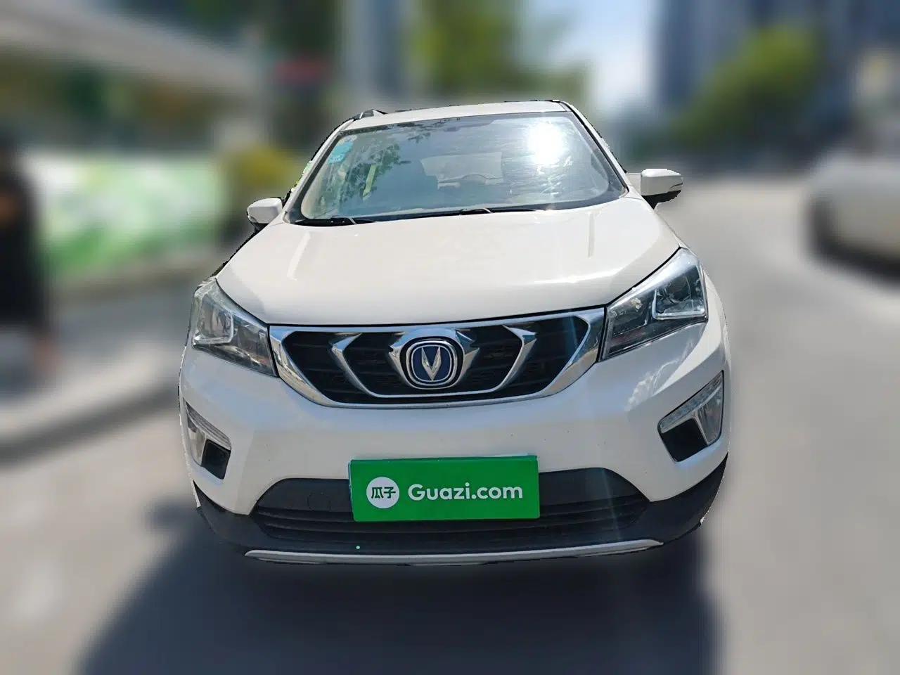 CHANGAN CS15 2016 1.5L Manual Fashion Edition — миниатюра 2