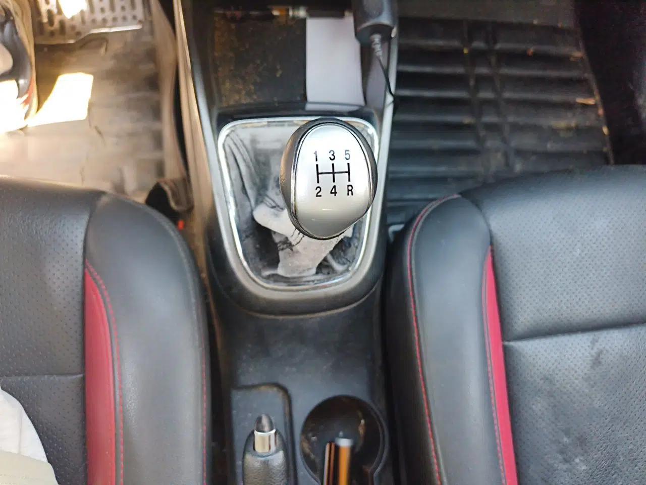 CHANGAN CS15 2016 1.5L Manual Fashion Edition — миниатюра 15