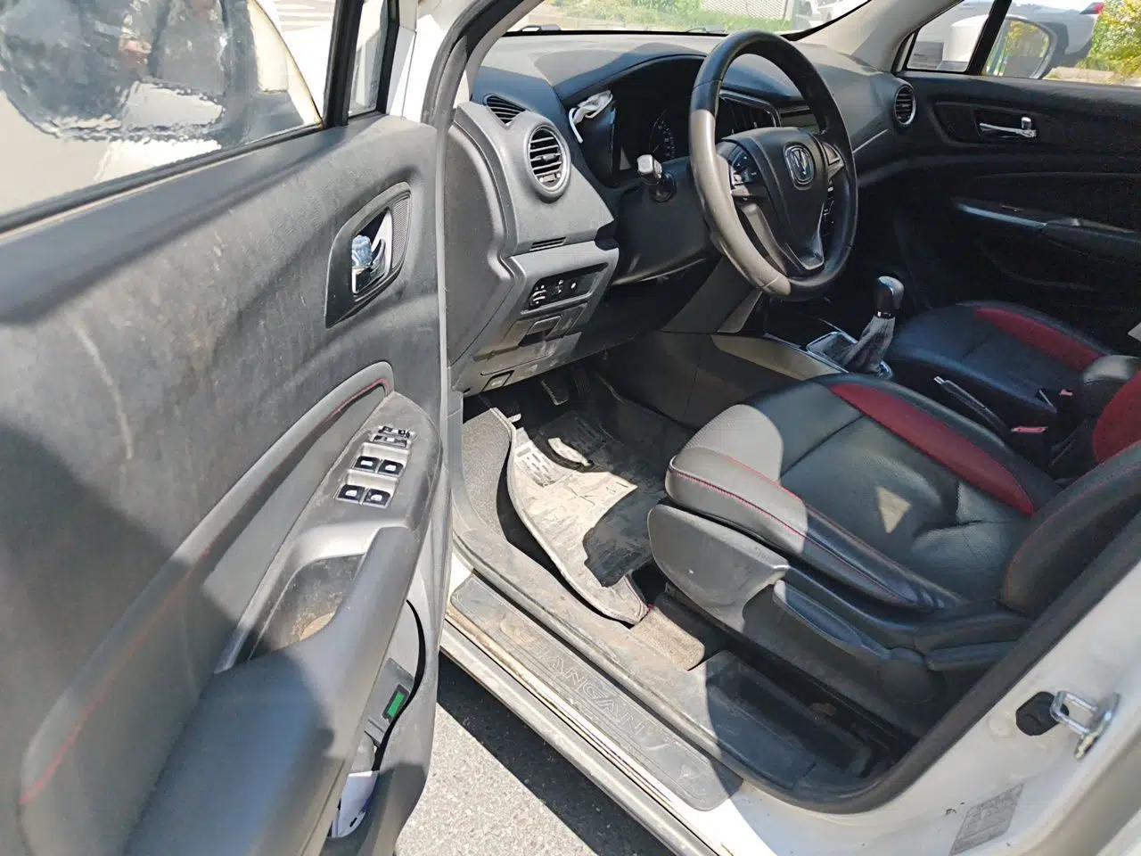 CHANGAN CS15 2016 1.5L Manual Fashion Edition — миниатюра 17