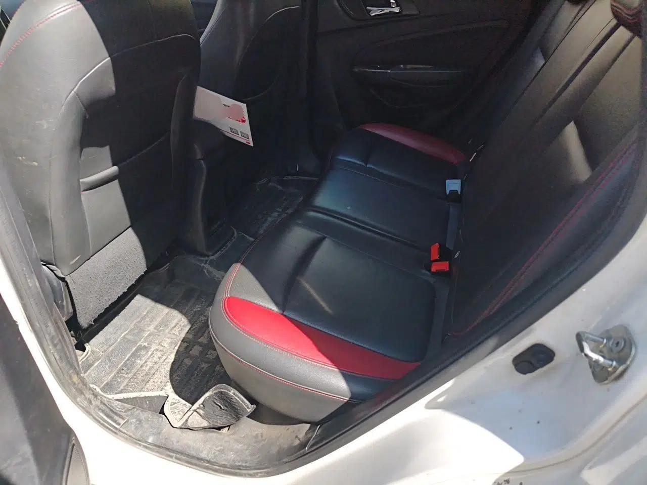 CHANGAN CS15 2016 1.5L Manual Fashion Edition — миниатюра 18