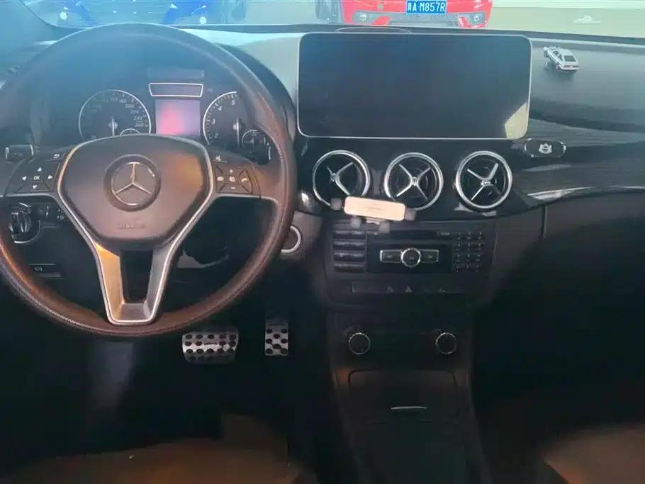 2012 Mercedes-Benz B-Class B 180 — миниатюра 12