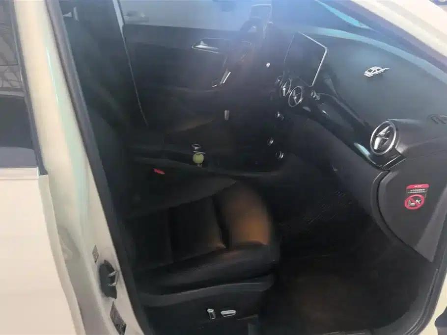 2012 Mercedes-Benz B-Class B 180 — миниатюра 8