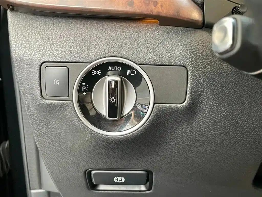 2012 Mercedes-Benz B-Class B 200 — миниатюра 16