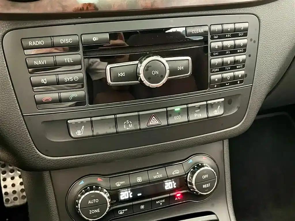 2012 Mercedes-Benz B-Class B 200 — миниатюра 10
