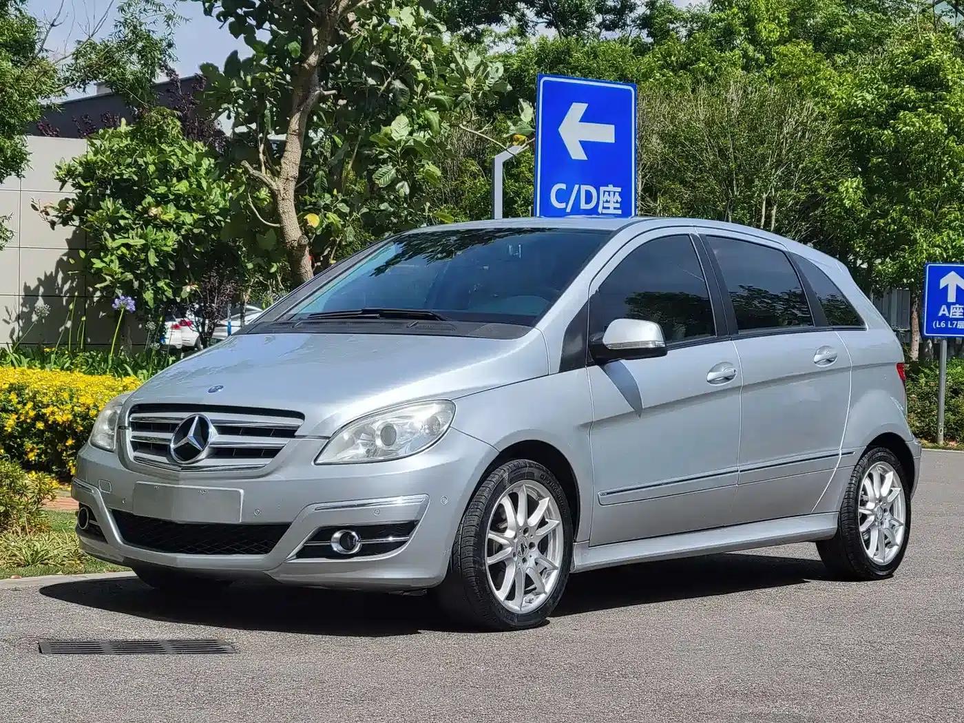 2012 Mercedes-Benz B-Class B 200 — миниатюра 1