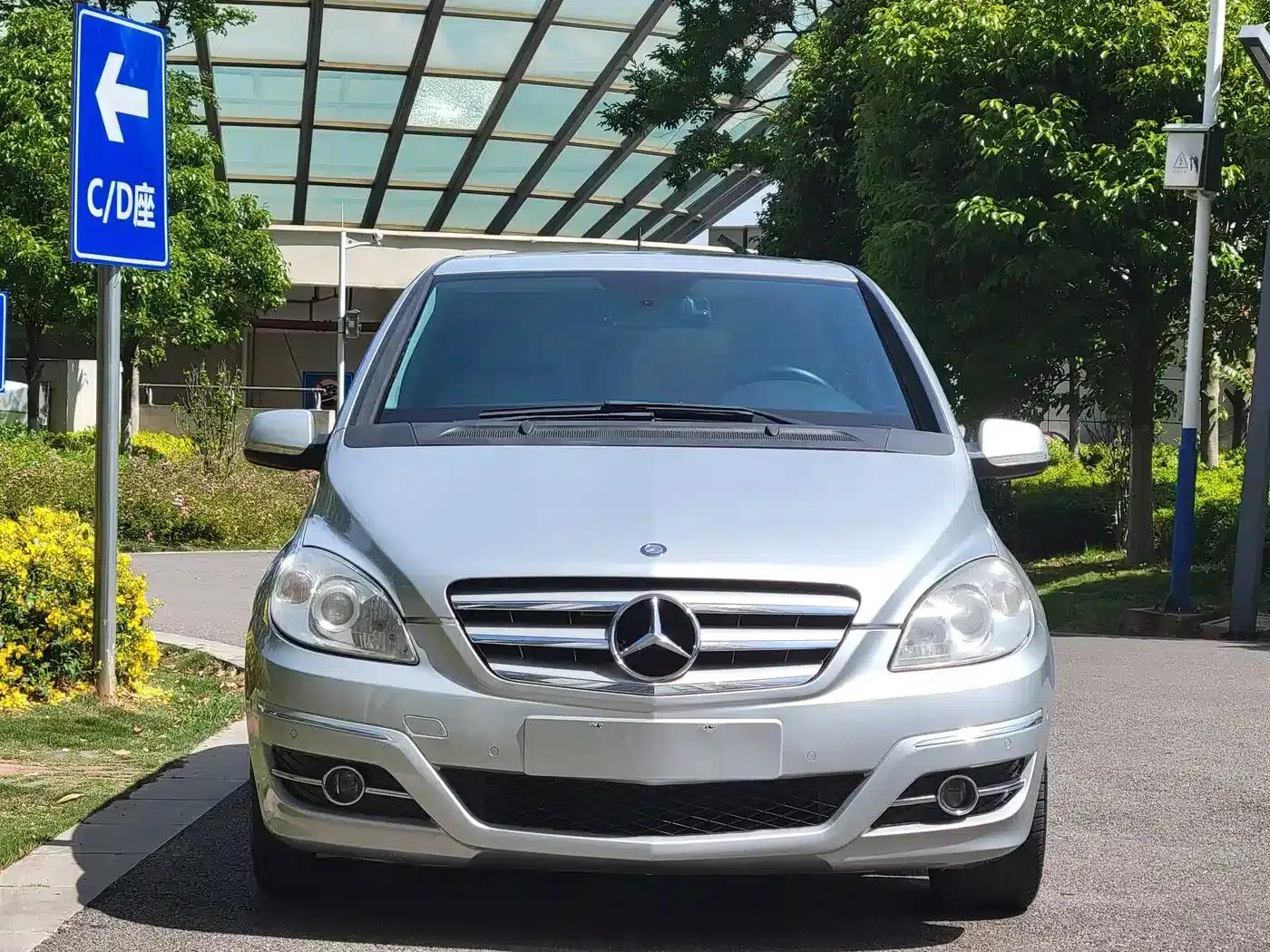 2012 Mercedes-Benz B-Class B 200 — миниатюра 2