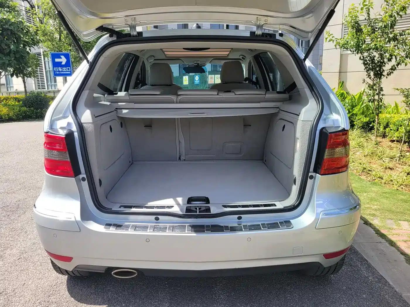 2012 Mercedes-Benz B-Class B 200 — миниатюра 11