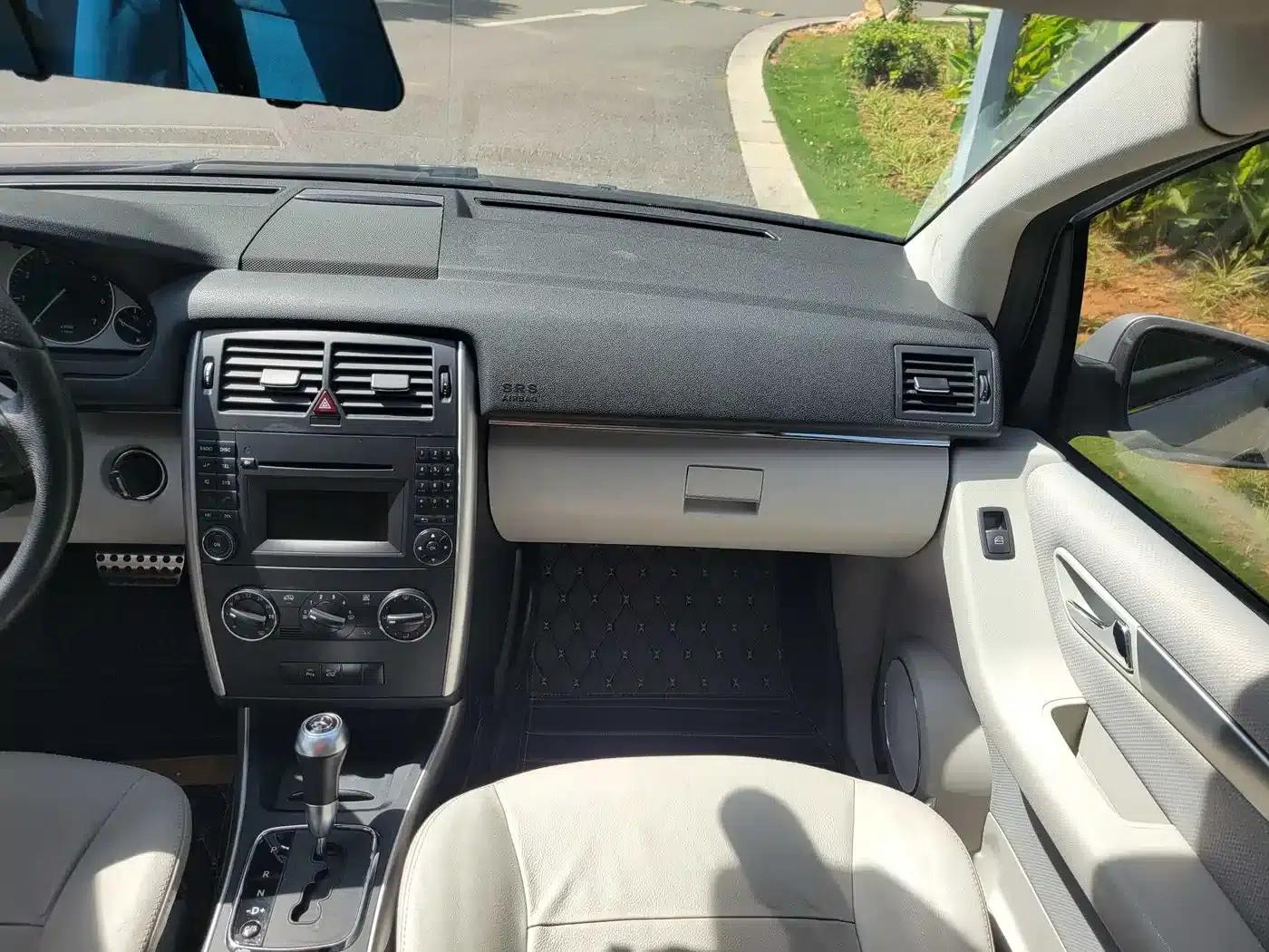 2012 Mercedes-Benz B-Class B 200 — миниатюра 22