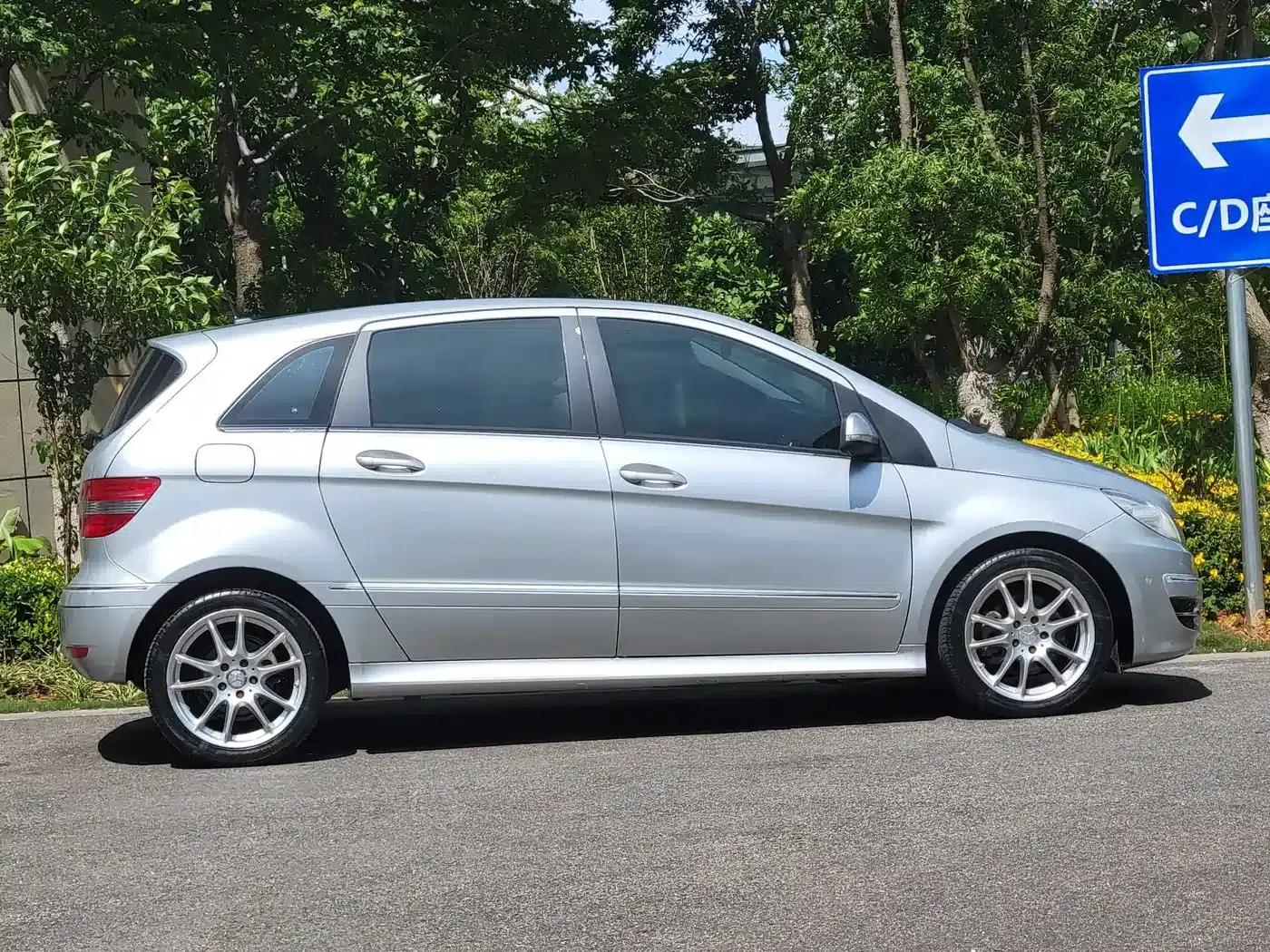 2012 Mercedes-Benz B-Class B 200 — миниатюра 10