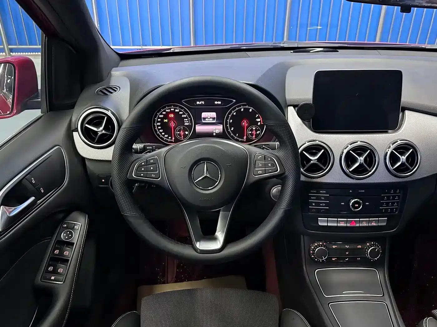 2015 Mercedes-Benz B-Class B 200 Dynamic — миниатюра 6