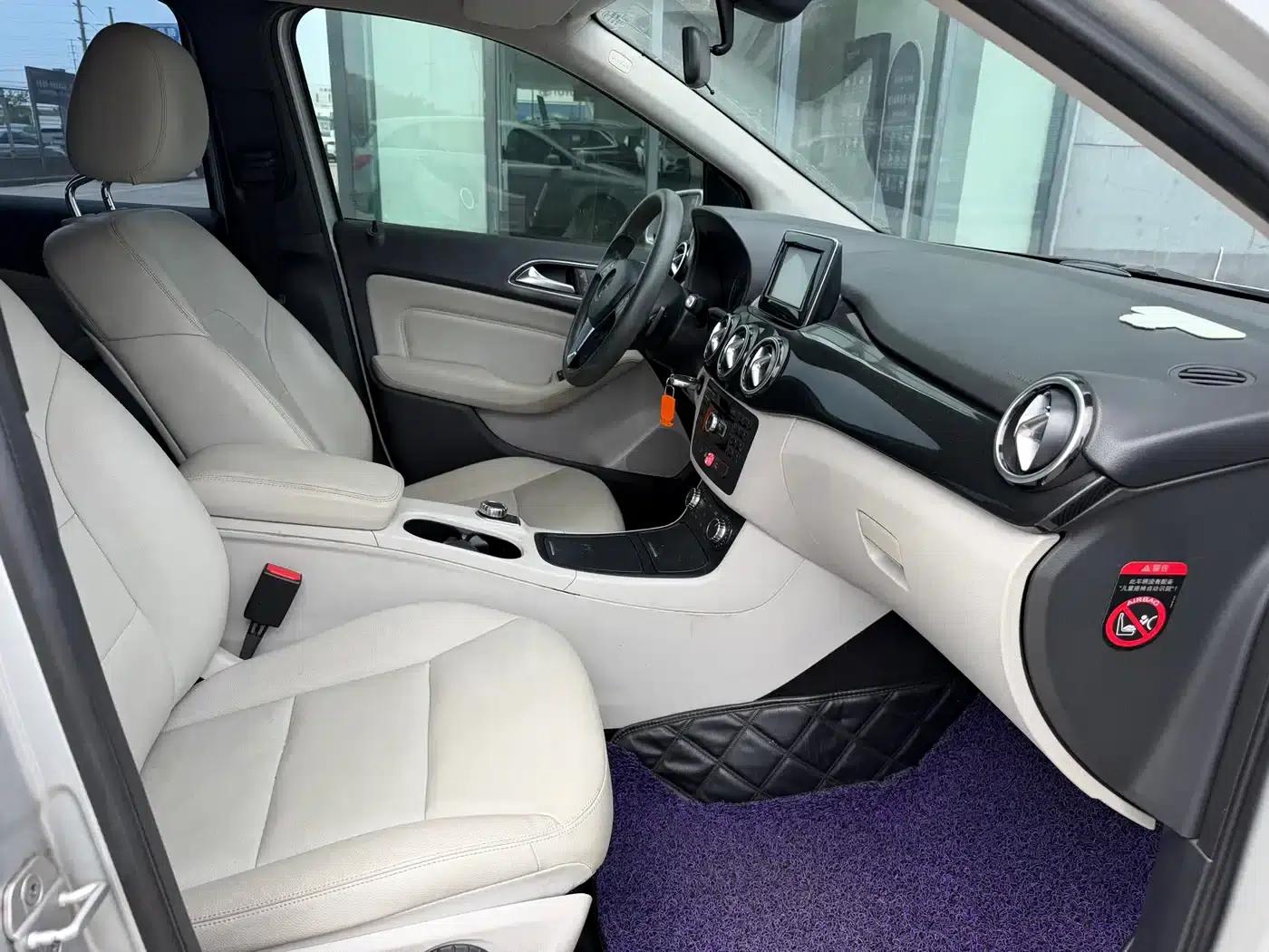 2012 Mercedes-Benz B-Class B 180 — миниатюра 4