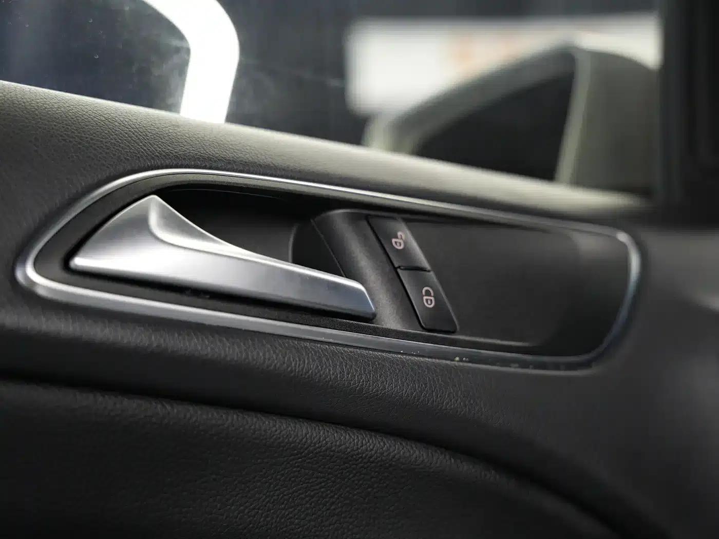 2017 Mercedes-Benz B-Class B 200 Dynamic — миниатюра 13