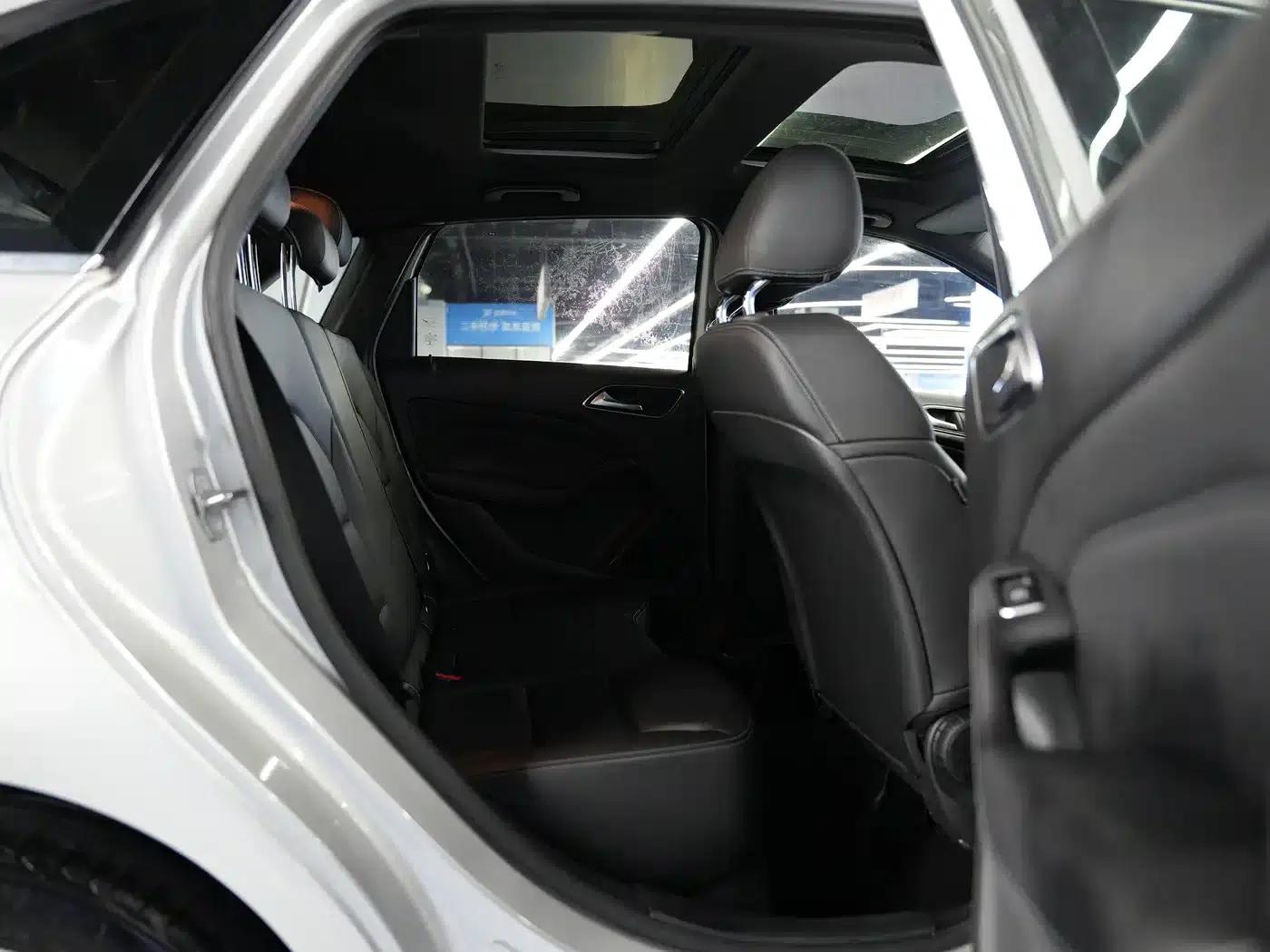 2017 Mercedes-Benz B-Class B 200 Dynamic — миниатюра 21