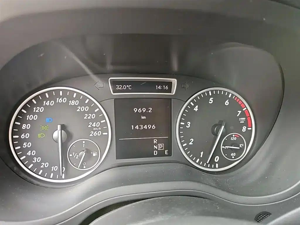 2012 Mercedes-Benz B-Class B 180 — миниатюра 12