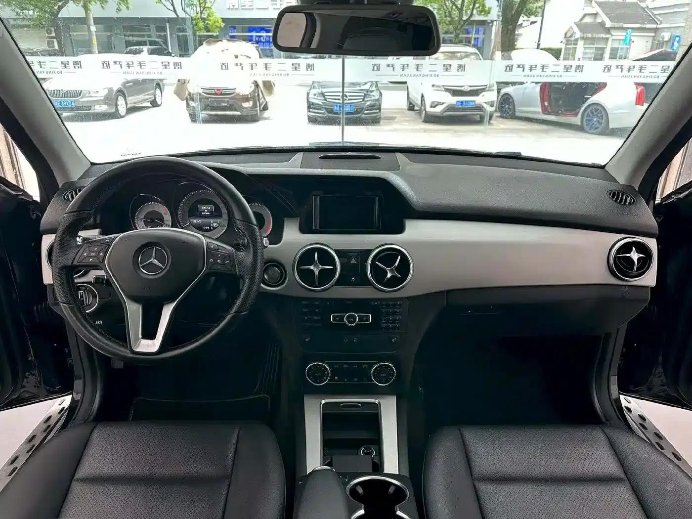 Mercedes-Benz GLK-Class 2015 GLK 300 4MATIC Fashion Ultimate Edition — миниатюра 5