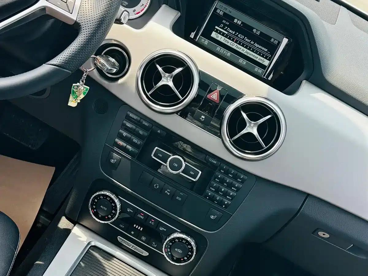 Mercedes-Benz GLK-Class 2015 GLK 260 4MATIC Fashion Edition Ultimate Version — миниатюра 17