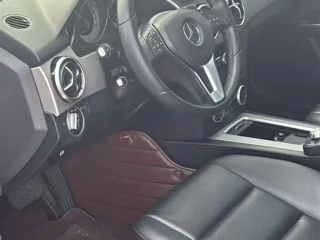 2013 Mercedes-Benz GLK-Class GLK 300 4MATIC Dynamic Sunroof Model — миниатюра 5