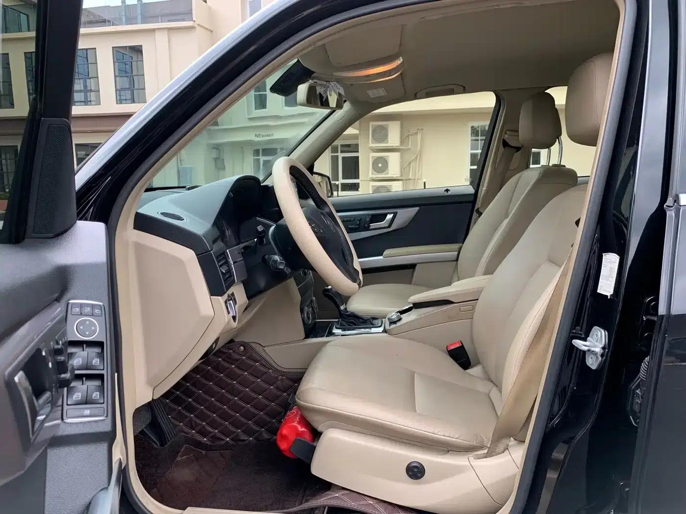 Imported 2011 Mercedes-Benz GLK-Class GLK 300 4MATIC Luxury — миниатюра 13