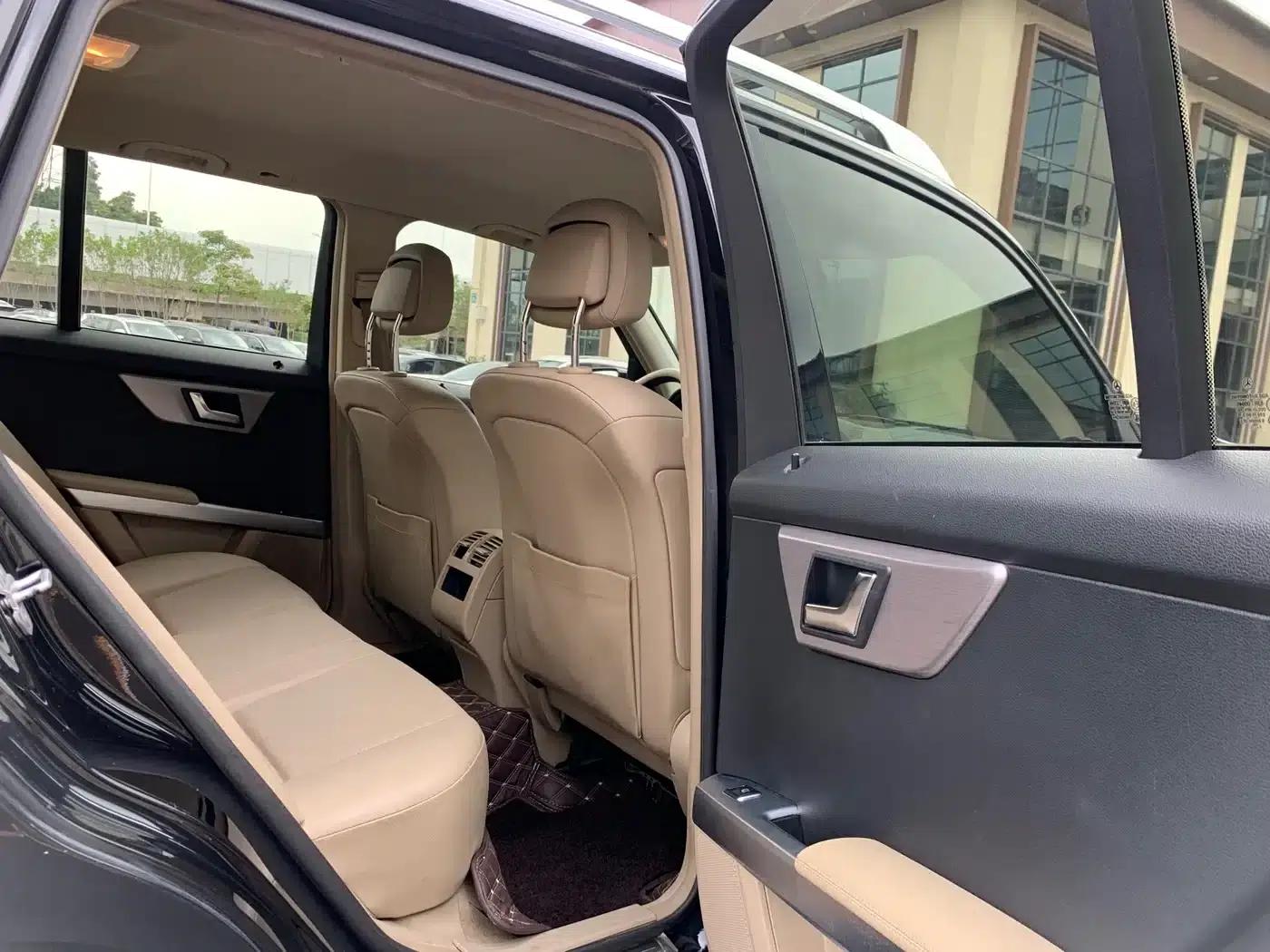 Imported 2011 Mercedes-Benz GLK-Class GLK 300 4MATIC Luxury — миниатюра 16