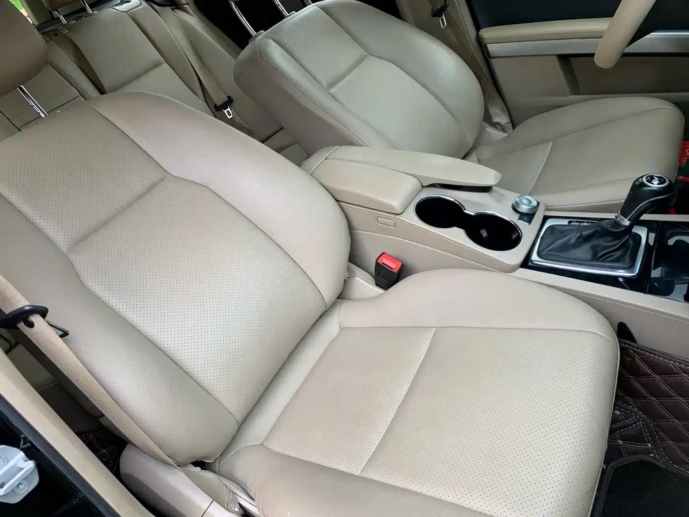 Imported 2011 Mercedes-Benz GLK-Class GLK 300 4MATIC Luxury — миниатюра 25