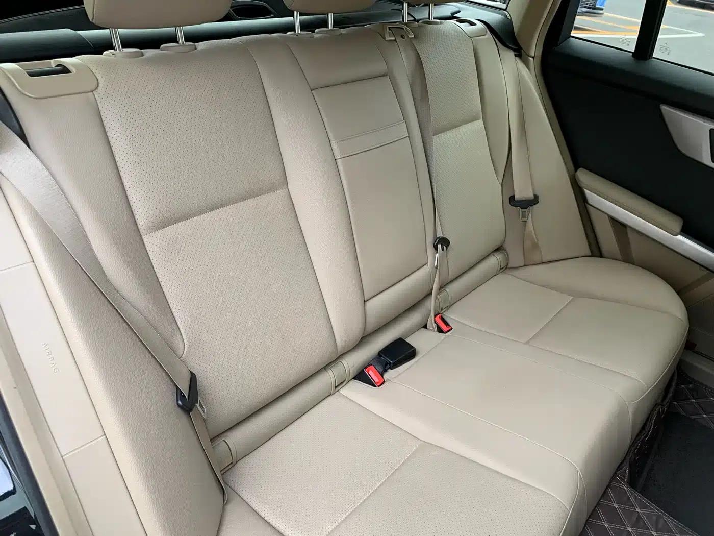 Imported 2011 Mercedes-Benz GLK-Class GLK 300 4MATIC Luxury — миниатюра 27