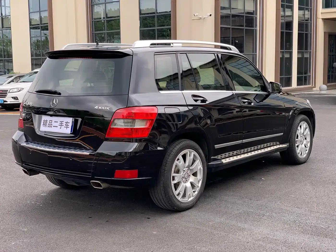 Imported 2011 Mercedes-Benz GLK-Class GLK 300 4MATIC Luxury — миниатюра 6