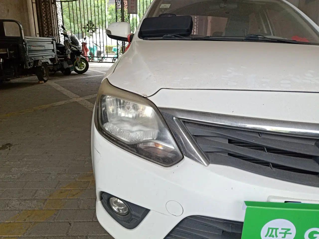 CHANGAN Alsvin V3 2015 1.4L Manual Warm-Hearted Model China V Standard — миниатюра 7