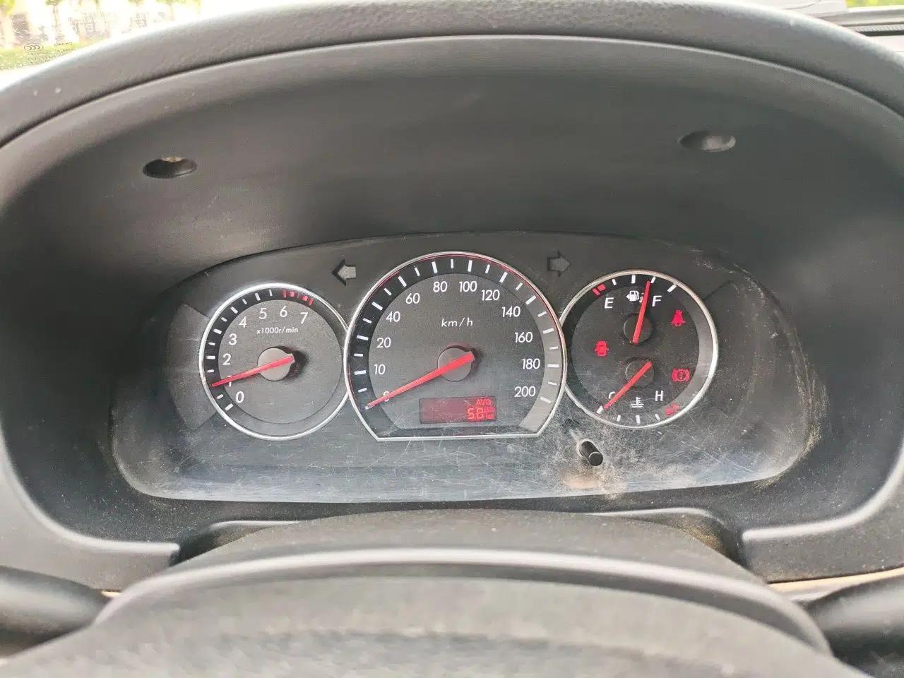 CHANGAN Alsvin V3 2012 1.3L Manual Comfort Version China IV Standard — миниатюра 12