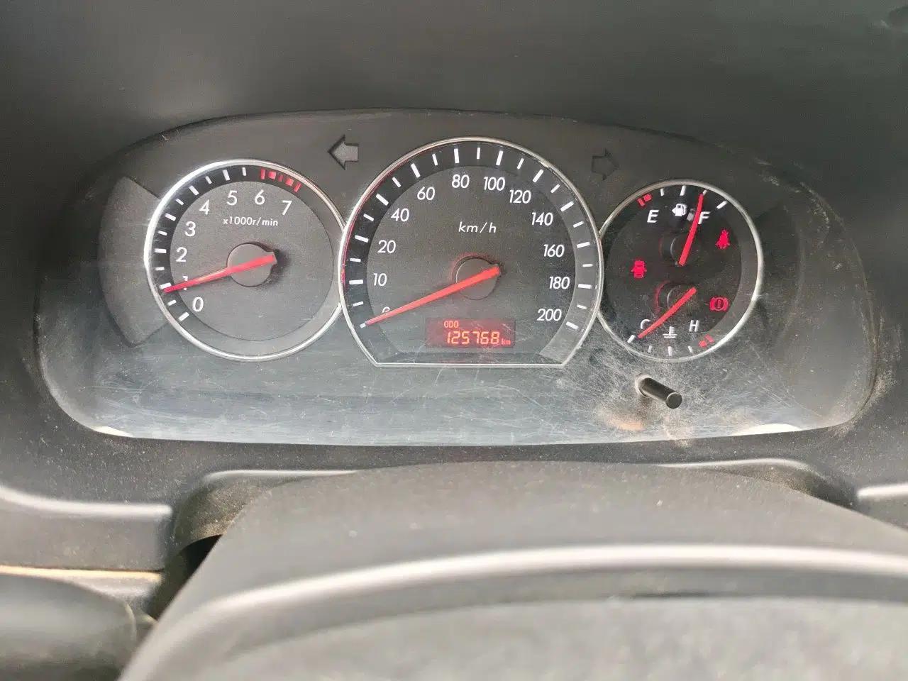 CHANGAN Alsvin V3 2012 1.3L Manual Comfort Version China IV Standard — миниатюра 13