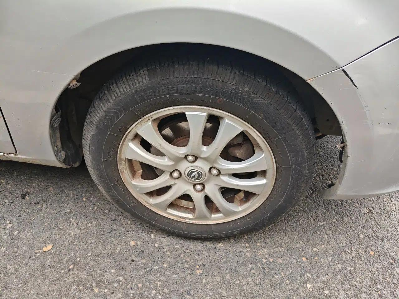 CHANGAN Alsvin V3 2012 1.3L Manual Comfort Version China IV Standard — миниатюра 8