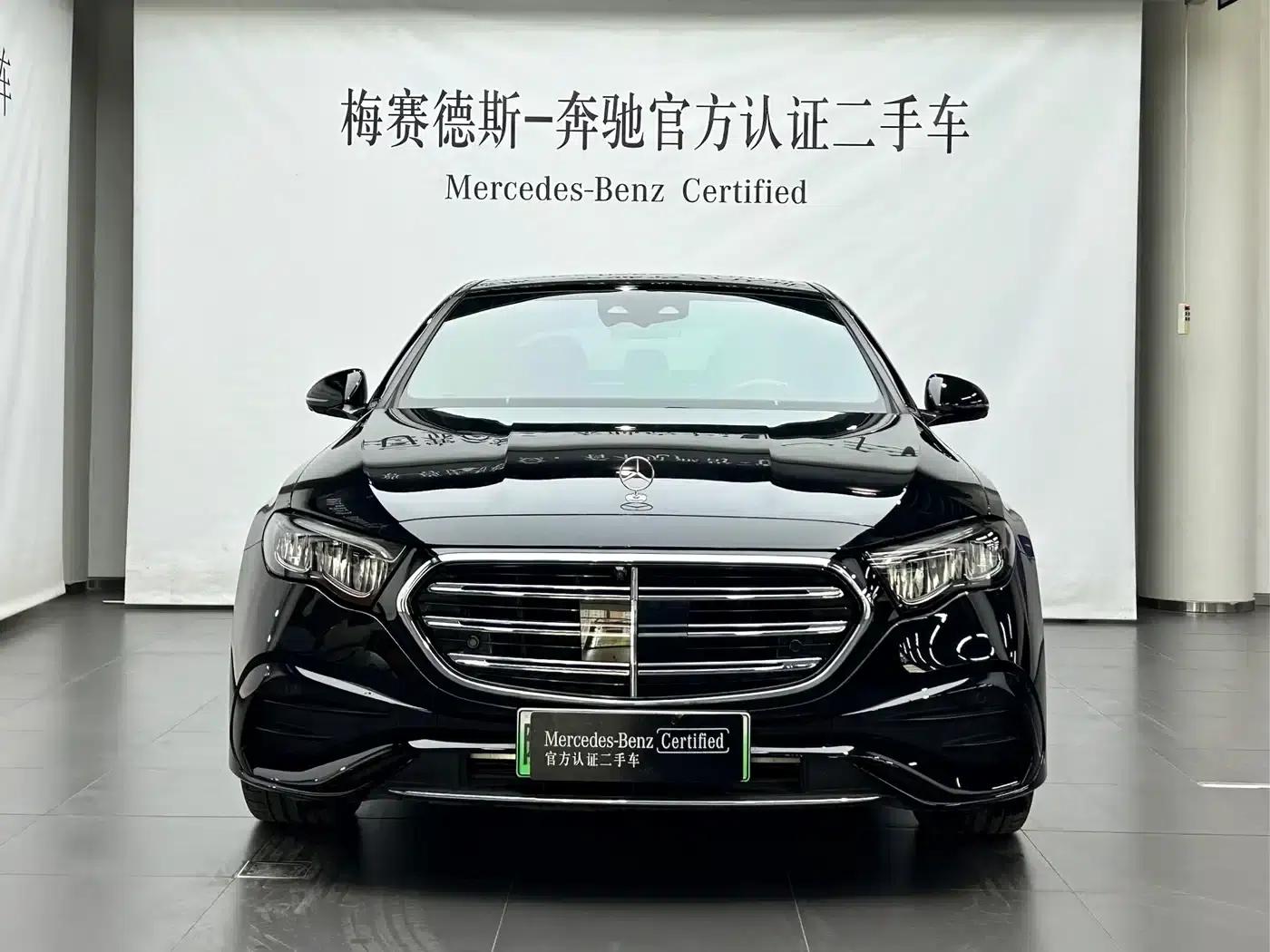 Mercedes-Benz E-Class PHEV 2024 E 350 e L Plug-in Hybrid Sedan — миниатюра 2