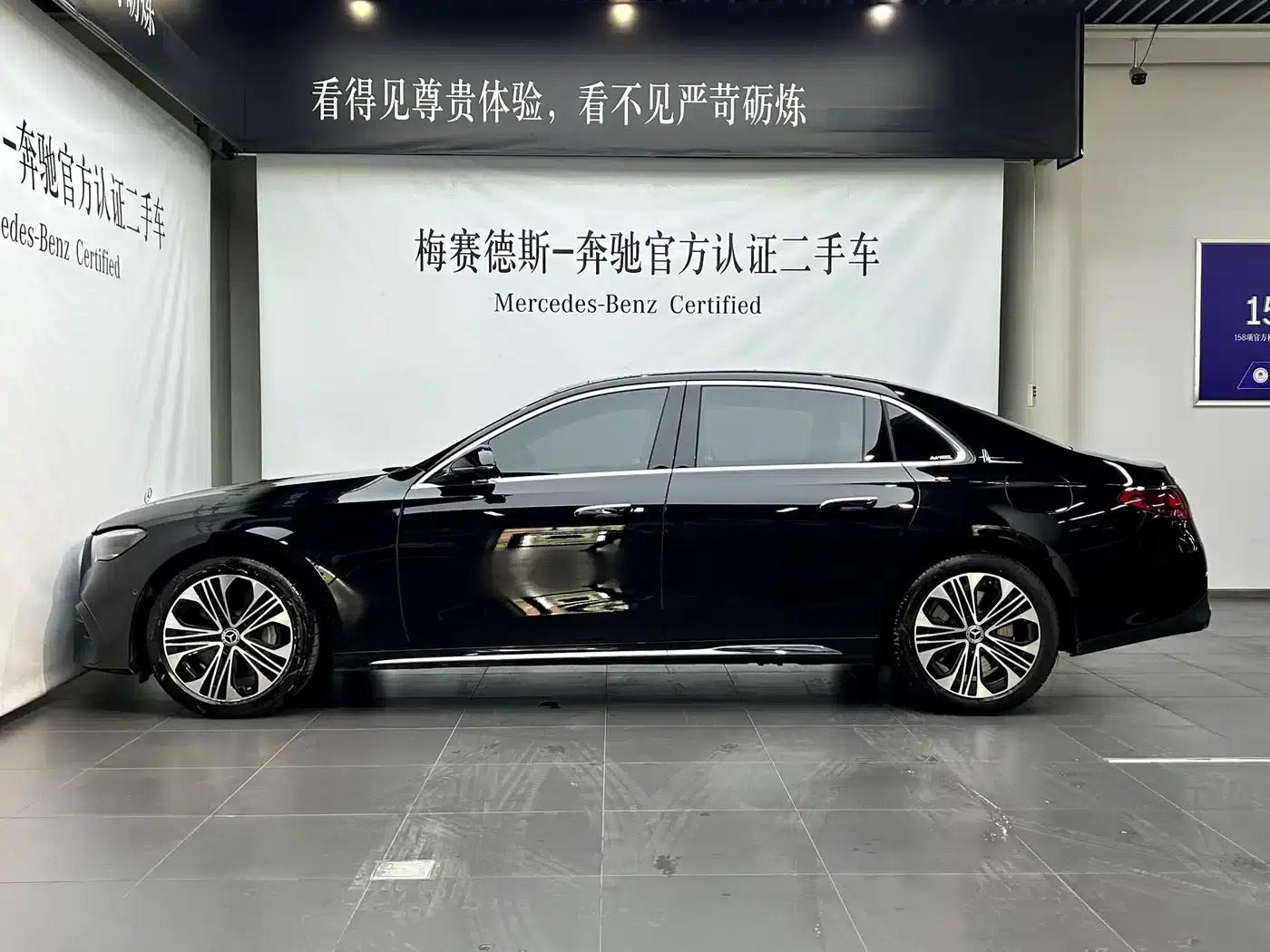 Mercedes-Benz E-Class PHEV 2024 E 350 e L Plug-in Hybrid Sedan — миниатюра 3