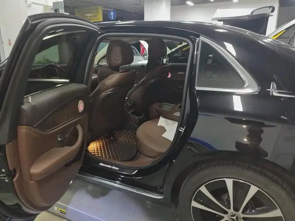 Mercedes-Benz E-Class PHEV 2022 E 350 e L Plug-in Hybrid Sports Sedan — миниатюра 4