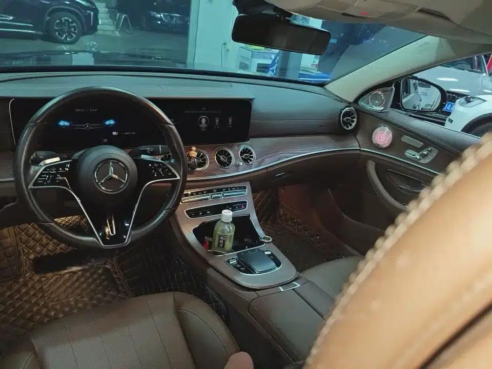 Mercedes-Benz E-Class PHEV 2022 E 350 e L Plug-in Hybrid Sports Sedan — миниатюра 5