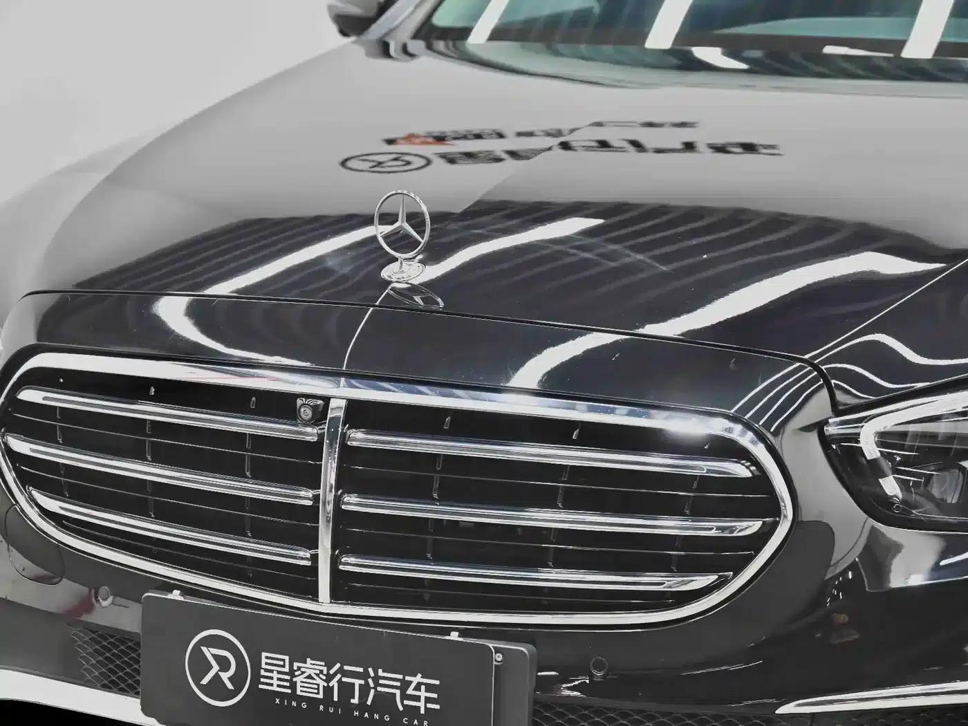 Mercedes-Benz E-Class PHEV 2022 E 350 e L Plug-in Hybrid Sedan — миниатюра 15