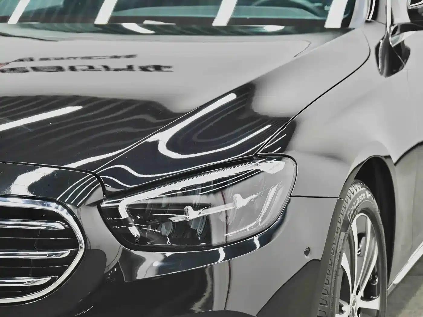 Mercedes-Benz E-Class PHEV 2022 E 350 e L Plug-in Hybrid Sedan — миниатюра 18