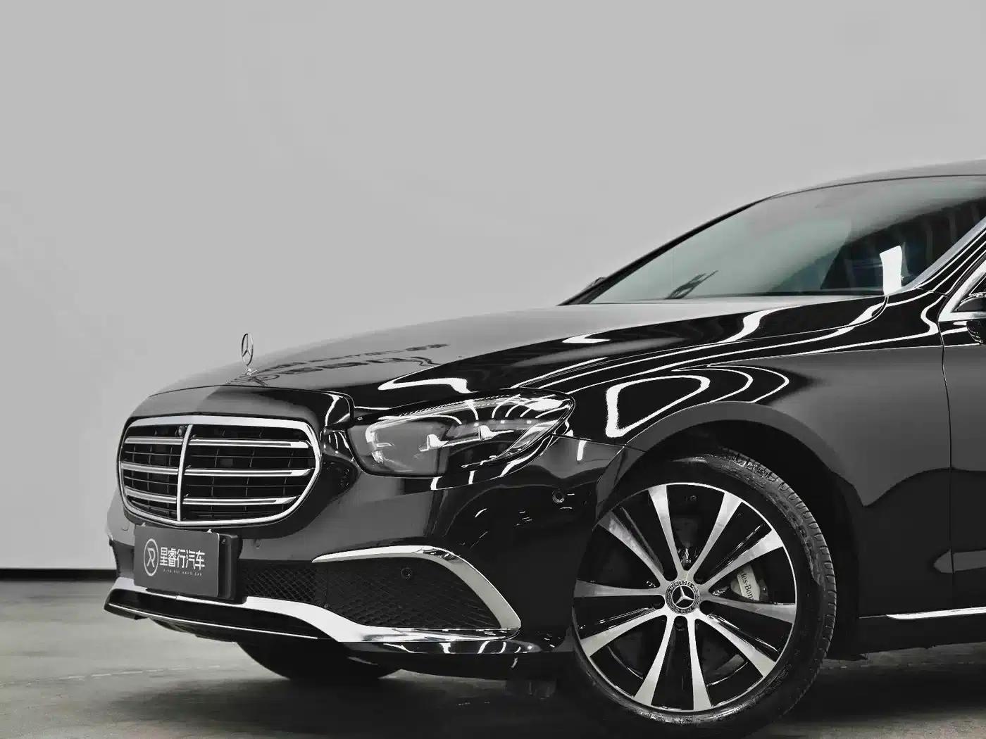 Mercedes-Benz E-Class PHEV 2022 E 350 e L Plug-in Hybrid Sedan — миниатюра 20