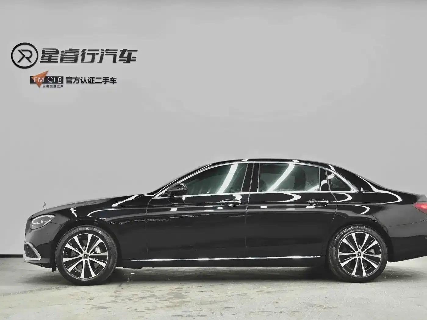Mercedes-Benz E-Class PHEV 2022 E 350 e L Plug-in Hybrid Sedan — миниатюра 22